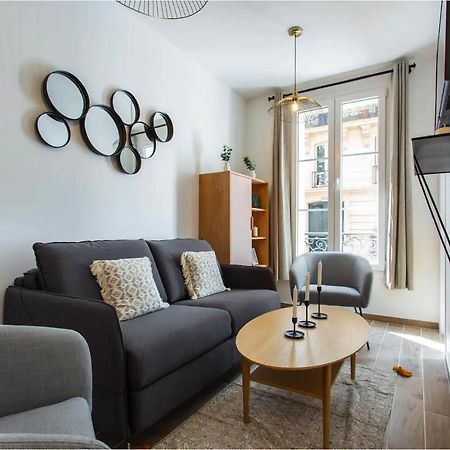 Апартаменти Cmg Place De Clichy - Metro Europe Париж Екстер'єр фото